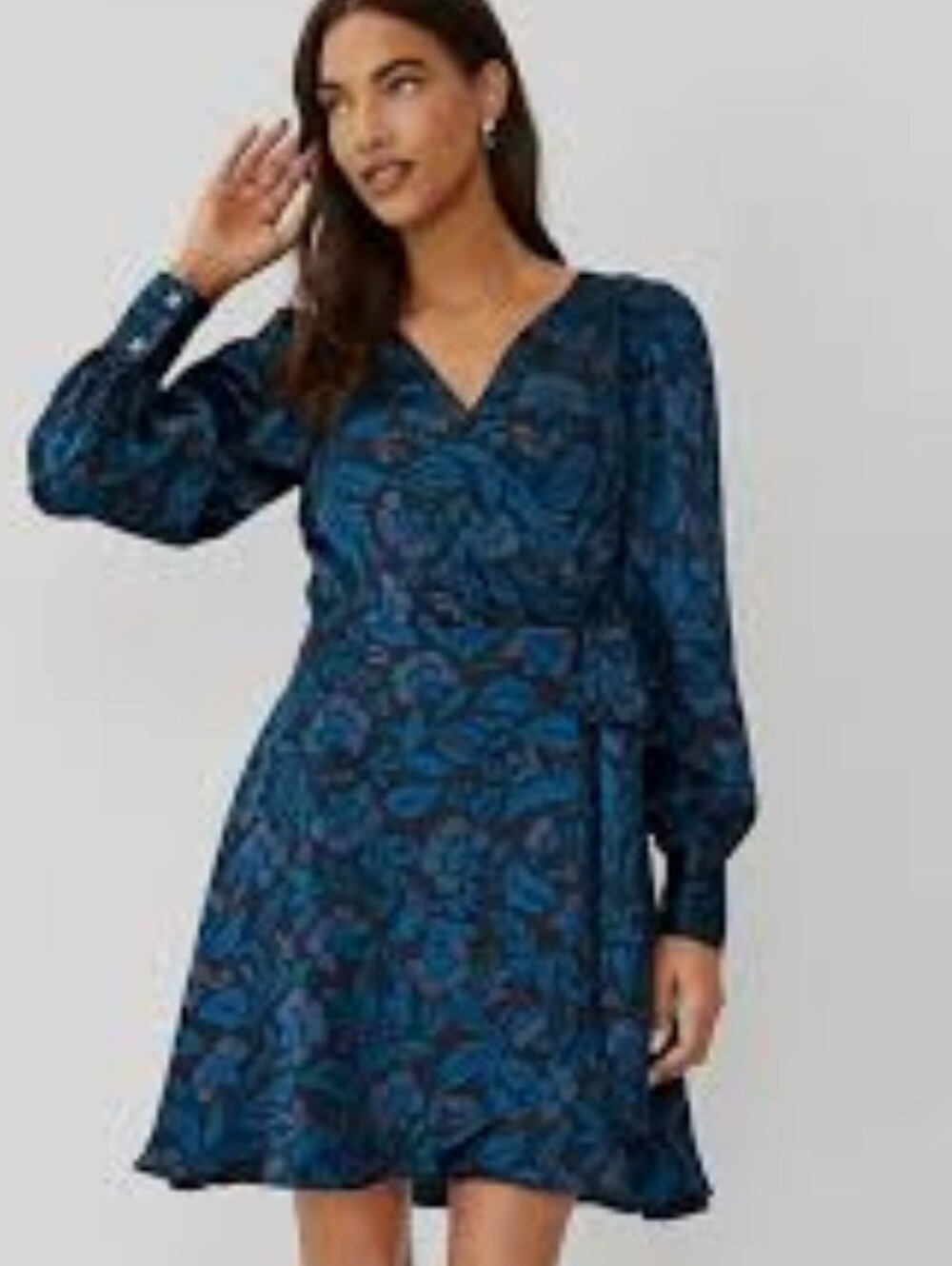 Ann Taylor Studio Collectio Blue Floral Silk V-Neck Long-Sleeve Wrap Dress Sz 8
